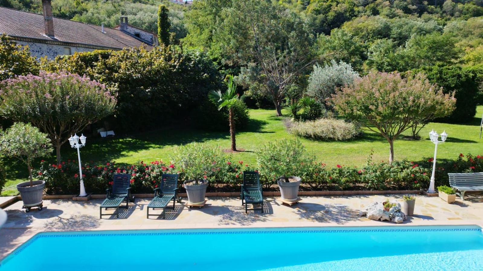 Gite 3 "Le Canal De Baza" Aux Magnolias 欧布纳 外观 照片